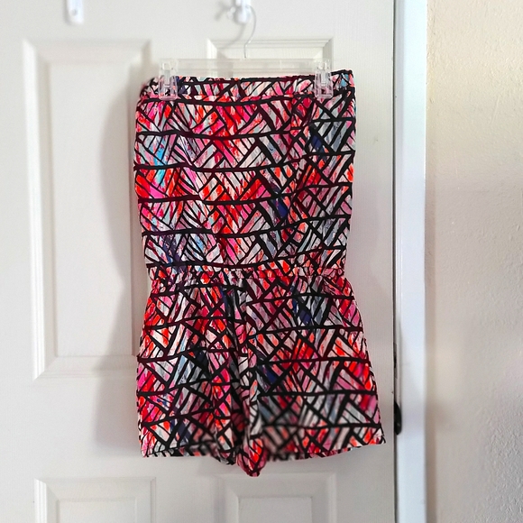 Romper - Picture 2 of 3